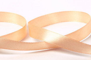 Лента атласная 12 мм 33 м ±2 м №071 св.кремовый