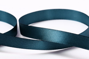 Лента атласная 12 мм 33 м ±2 м №107 т-зеленый